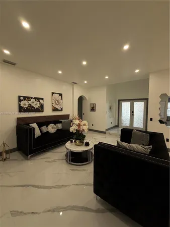 $680,000 | 1860 Southeast 18th Terrace, Homestead, FL 33035