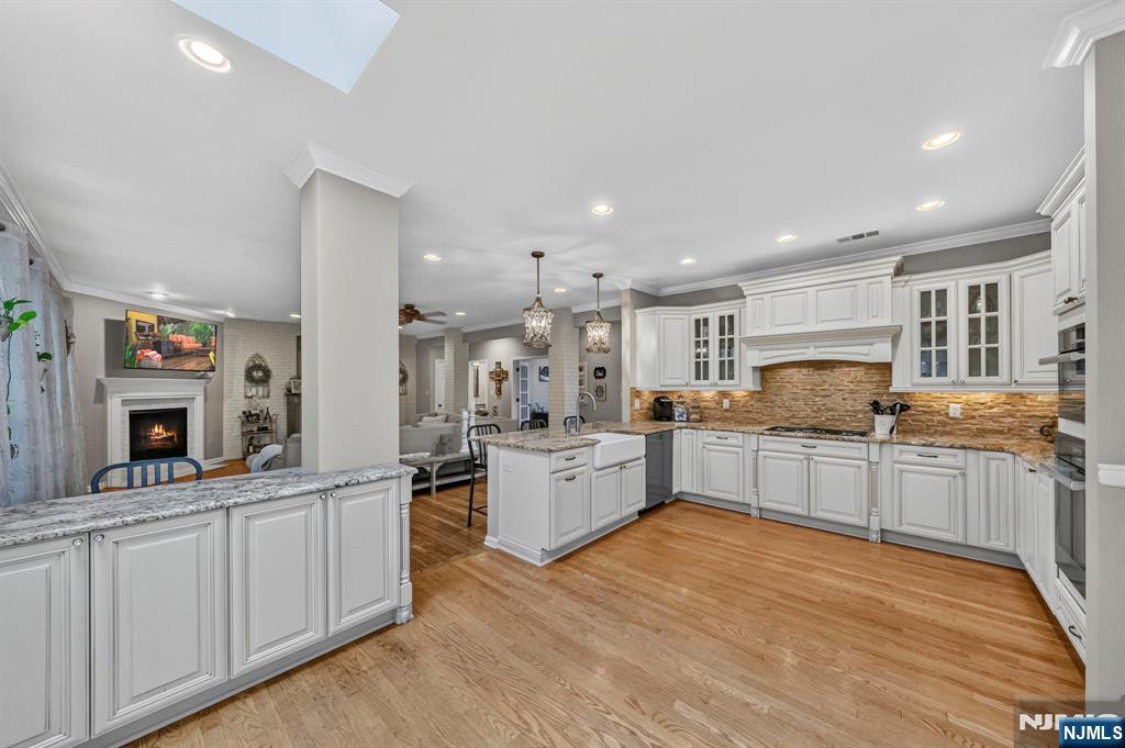 3 Cliff Road Wayne, NJ 07470 - Photo 2 of 50