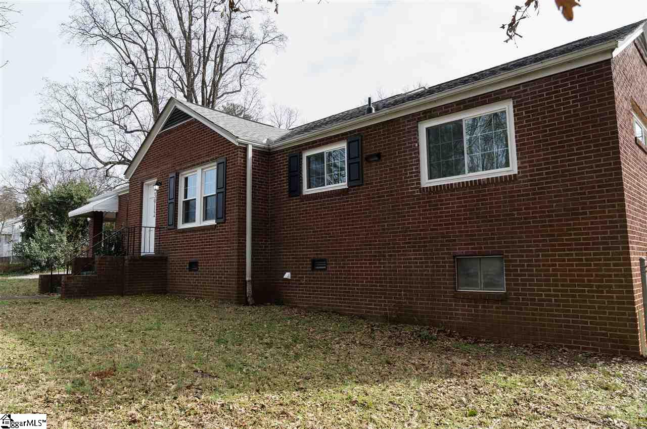 3912 Brushy Creek Road Greer, SC 29650 - Photo 4 of 32 Gallery Image 4