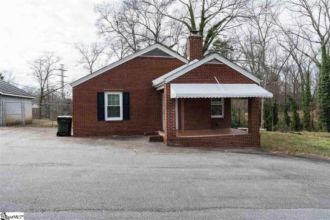 3912 Brushy Creek Road Greer, SC 29650 - Photo 5 of 32 Gallery Image 5