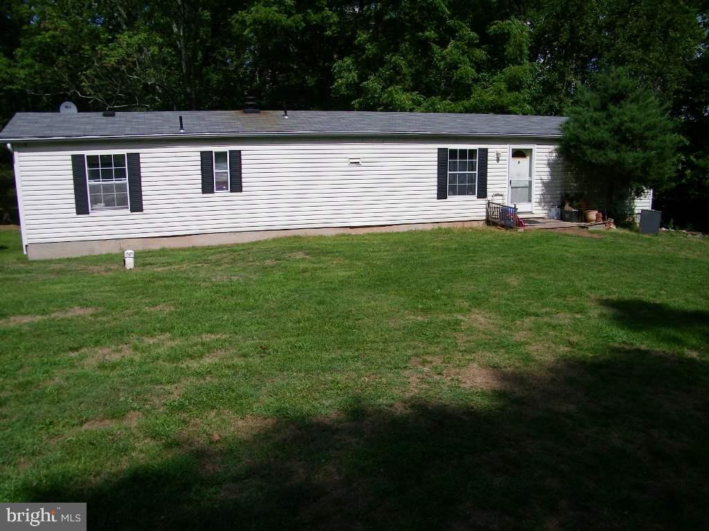 5961 Mountain Road Dover, PA 17315 - Photo 3 of 18