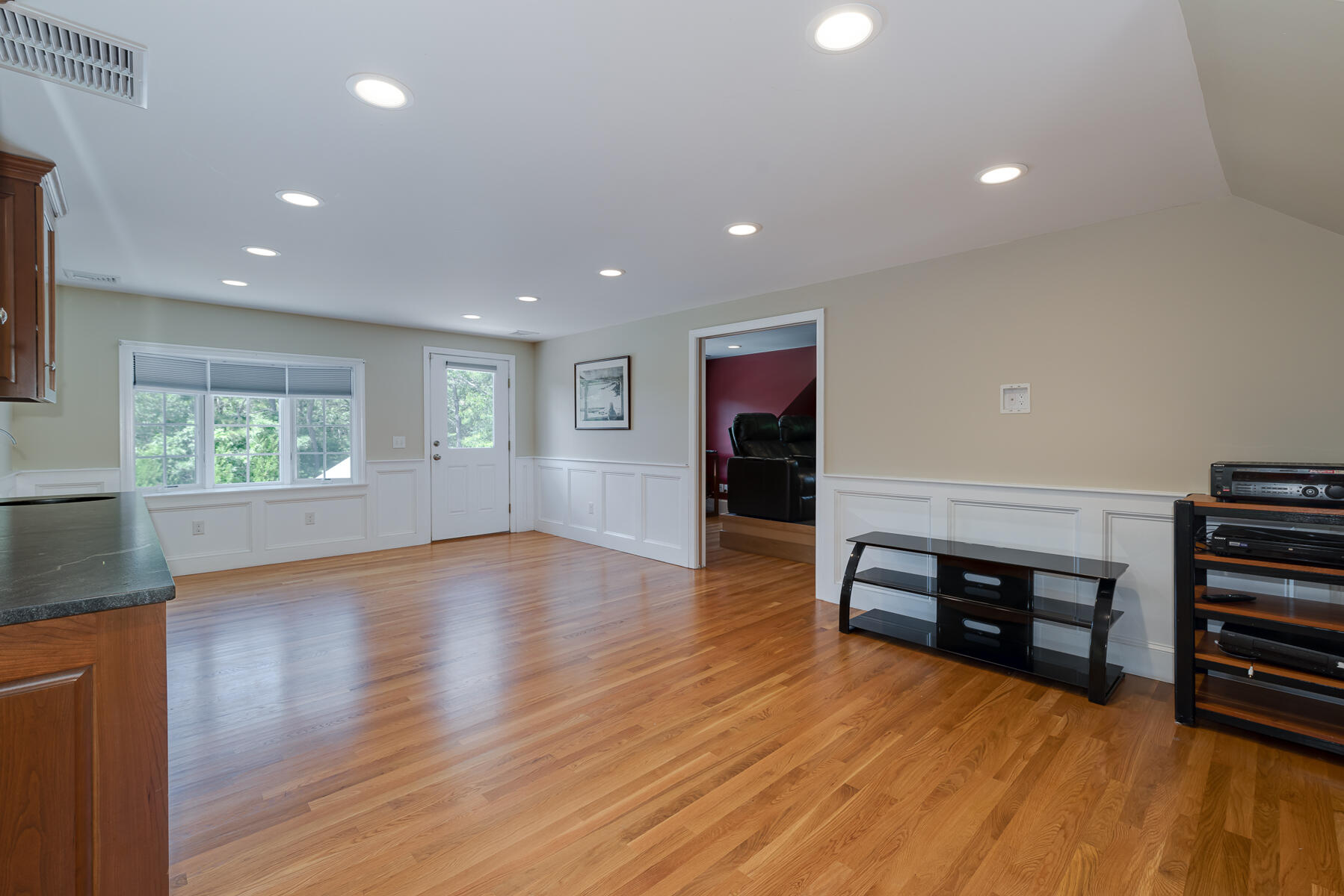 37 Whitmar Road Cotuit, MA 02635 - Photo 44 of 83 37 Whitmar-135