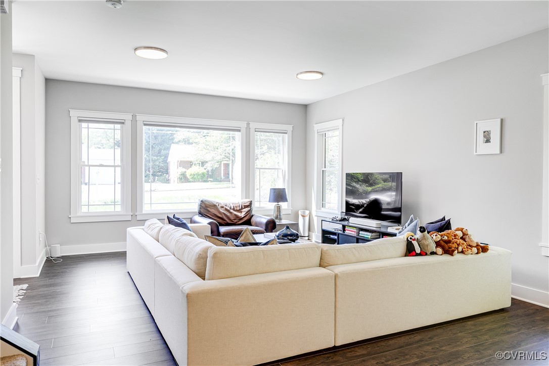 509 Danray Drive Richmond, VA 23227 - Photo 14 of 37 a living room with furniture and a flat screen tv