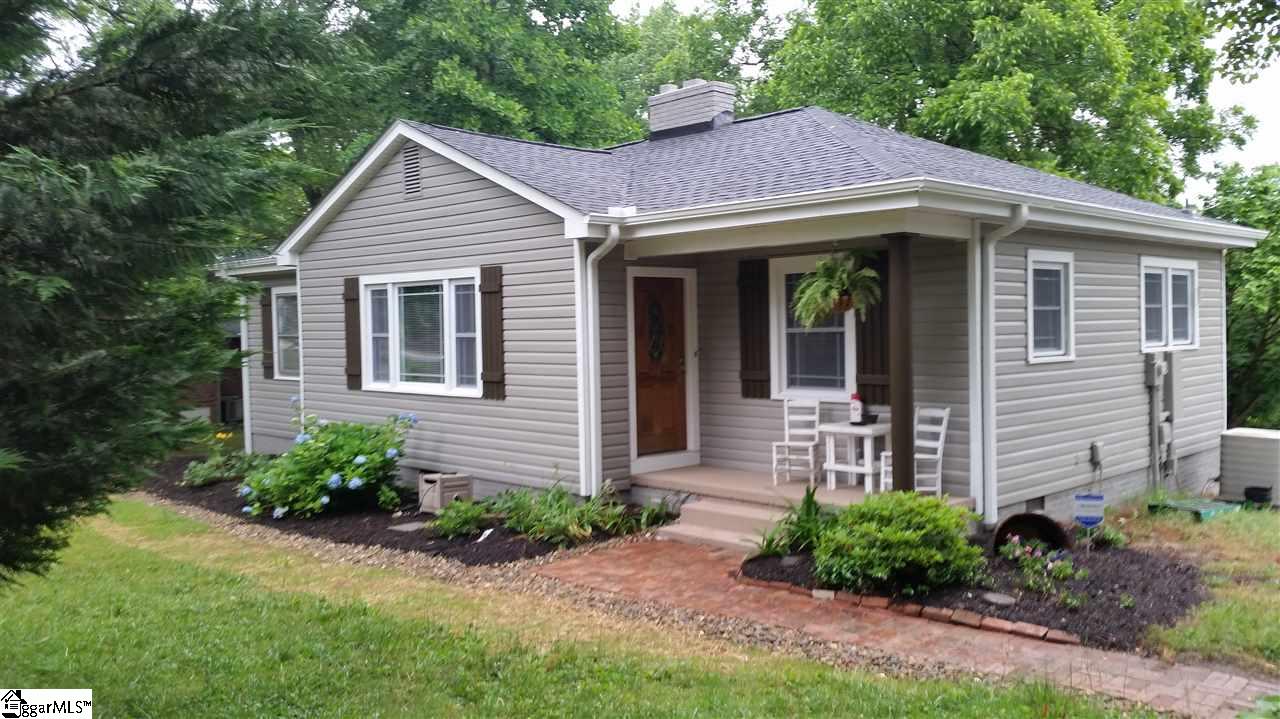 250 St Mark Road Taylors, SC 29687 - Photo 3 of 30 Gallery Image 3