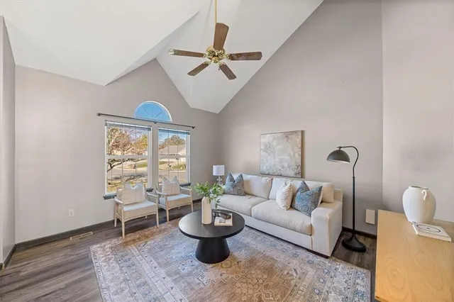 $275,000 | 1705 West Pelham Path, Raymore, MO 64083