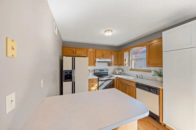 $275,000 | 1705 West Pelham Path, Raymore, MO 64083