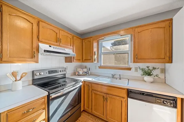 $275,000 | 1705 West Pelham Path, Raymore, MO 64083