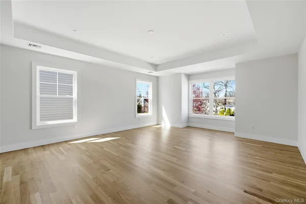 $1,549,000 | 32 Massapequa Avenue, Massapequa Park, NY 11762