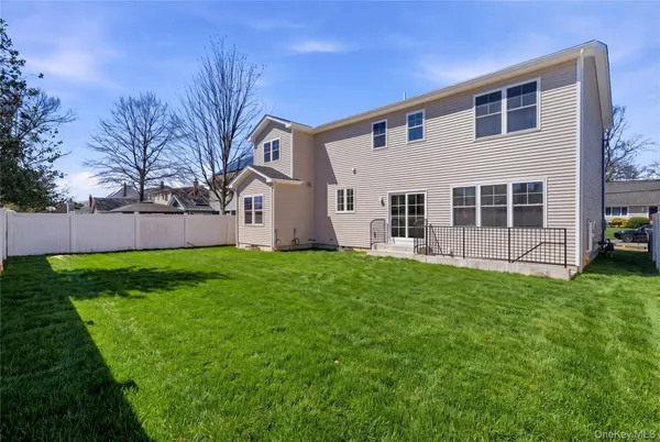 $1,549,000 | 32 Massapequa Avenue, Massapequa Park, NY 11762