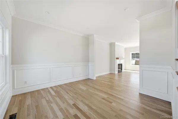 $1,549,000 | 32 Massapequa Avenue, Massapequa Park, NY 11762