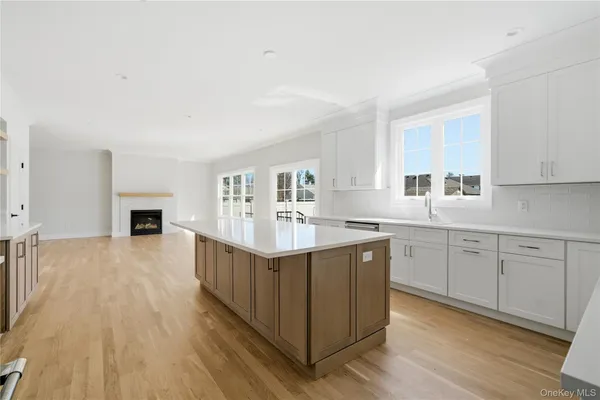 $1,549,000 | 32 Massapequa Avenue, Massapequa Park, NY 11762