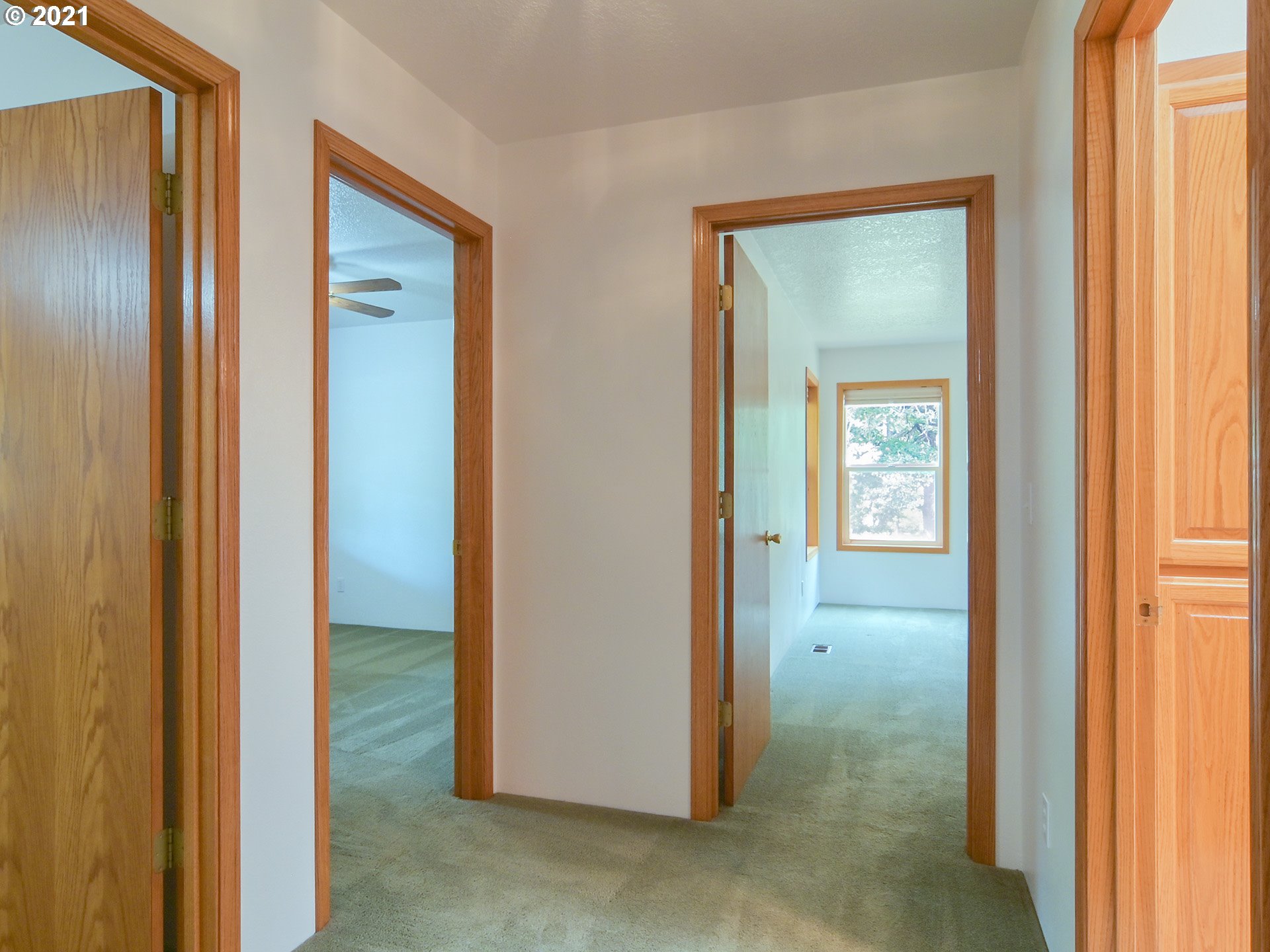 29091 Divine Road Veneta, OR 97487 - Photo 12 of 32 Gallery Image 12