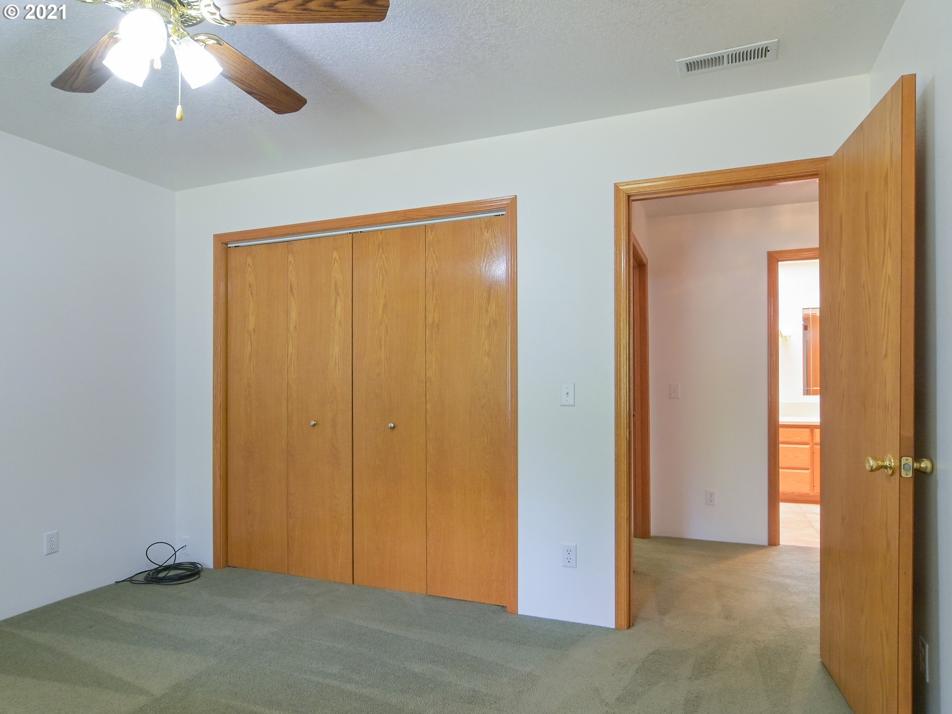29091 Divine Road Veneta, OR 97487 - Photo 21 of 32 Gallery Image 21