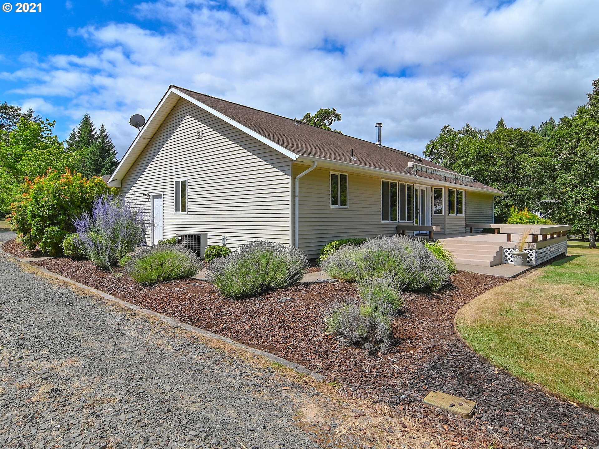 29091 Divine Road Veneta, OR 97487 - Photo 26 of 32 Gallery Image 26