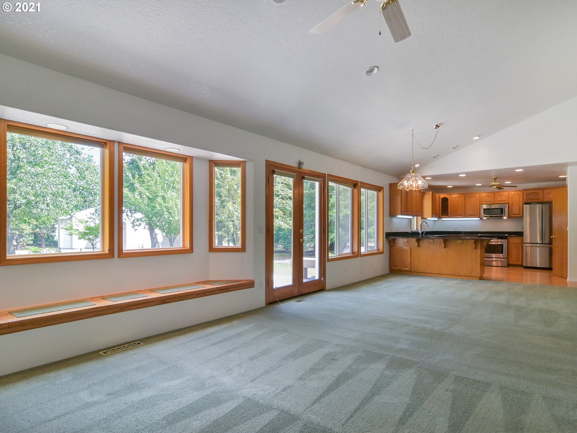 29091 Divine Road Veneta, OR 97487 - Photo 8 of 32 Gallery Image 8