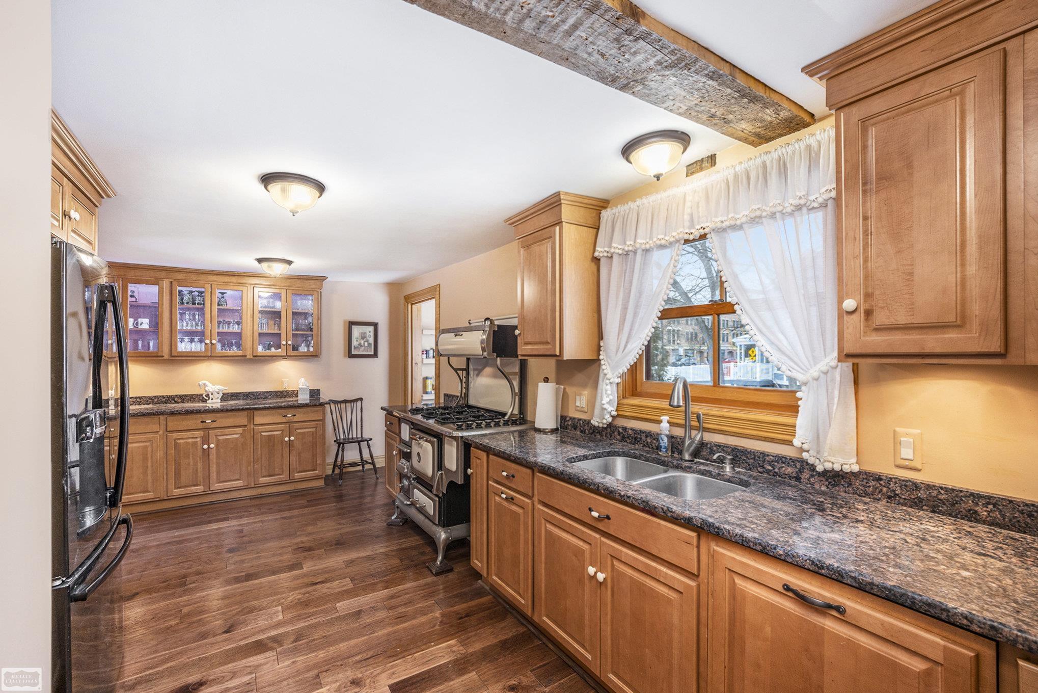 185 South Main Street Romeo, MI 48065 - Photo 10 of 56