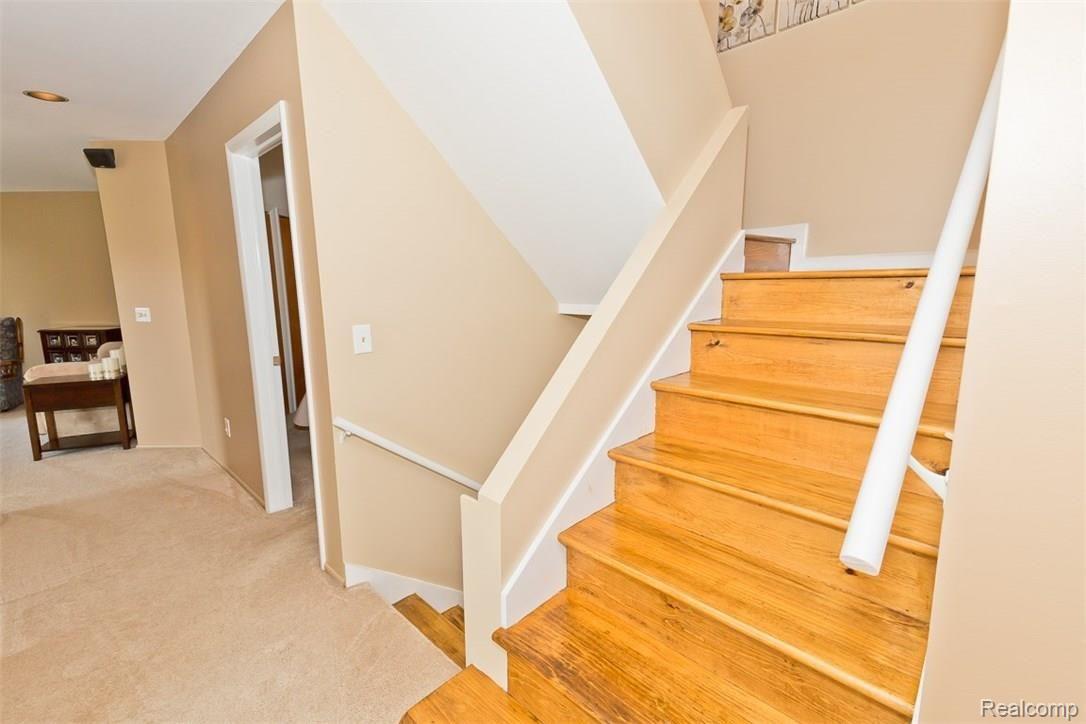 1229 Hemingway Road Lake Orion, MI 48360 - Photo 13 of 52 592A3889.jpg