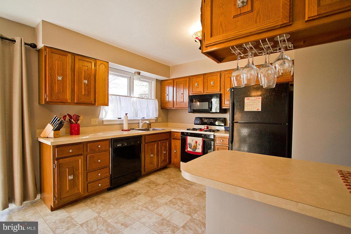405 Sturbridge Drive Lititz, PA 17543 - Photo 12 of 45 Gallery Image 12