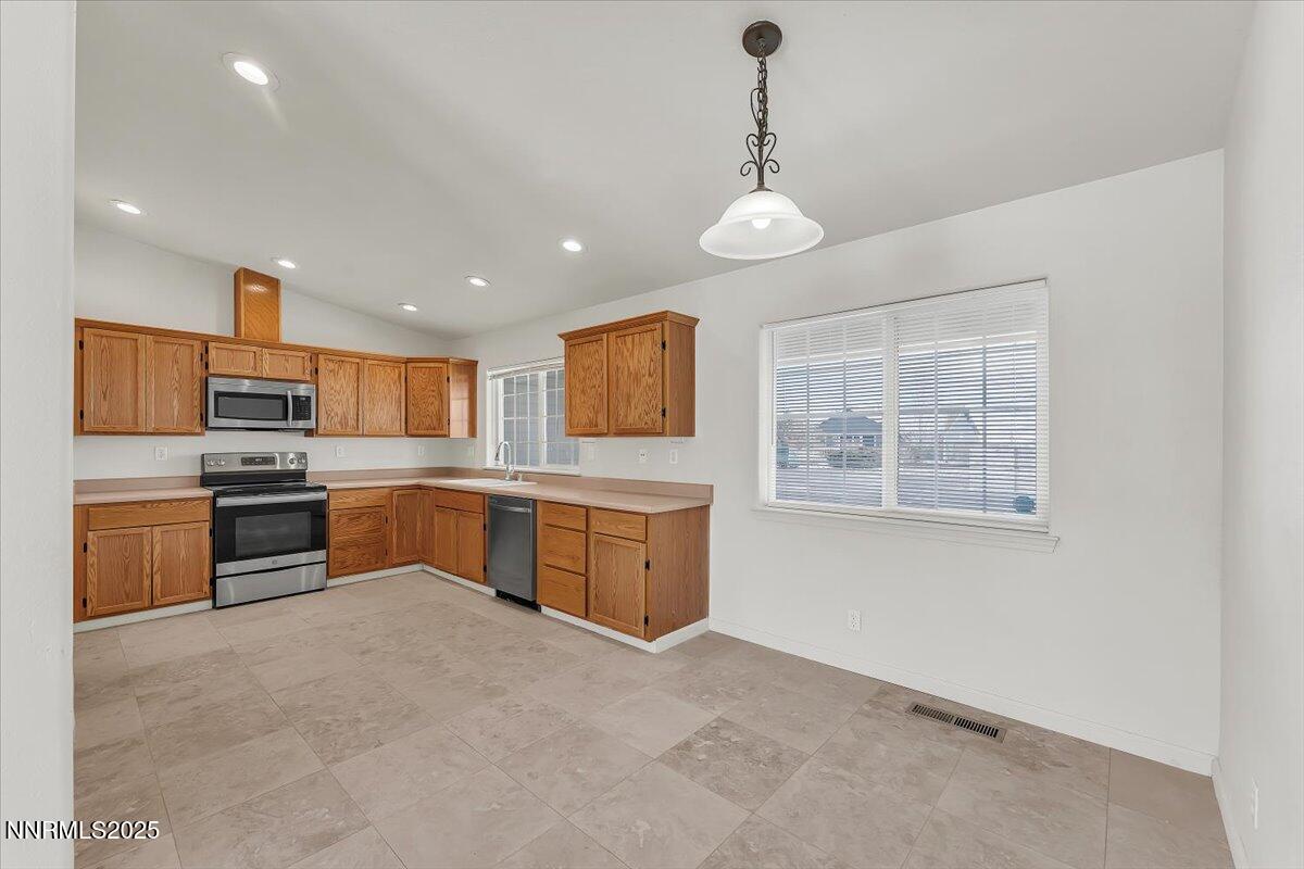 6319 Bluegrass Drive Stagecoach, NV 89429 - Photo 9 of 32 11-6319 Bluegrass Dr Stagecoach NV 89429