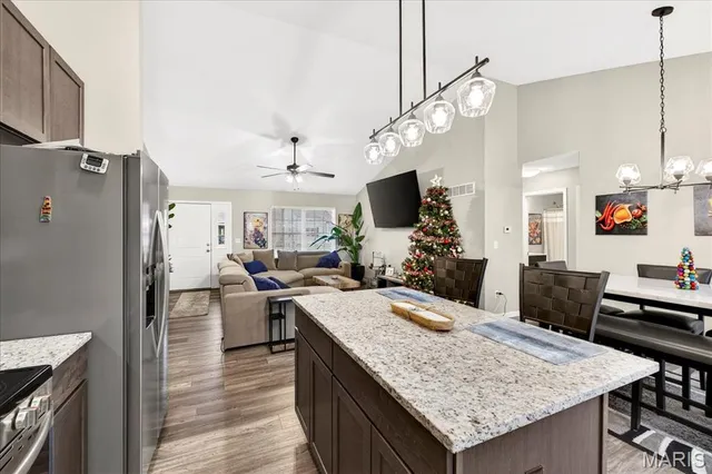 $2,100 | 1129 Stone Henge Court, Pevely, MO 63070