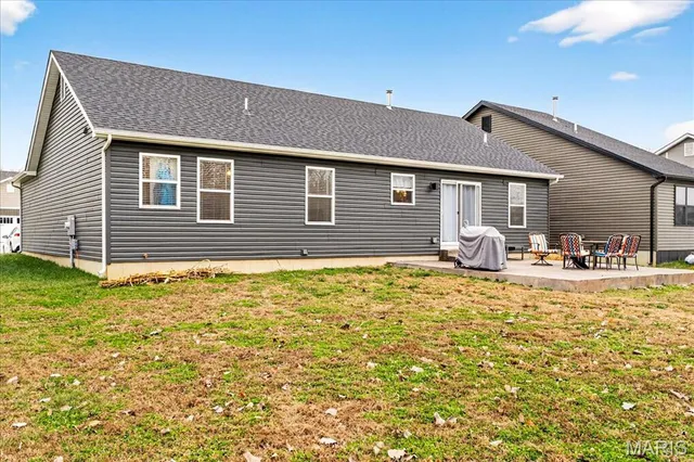 $2,100 | 1129 Stone Henge Court, Pevely, MO 63070