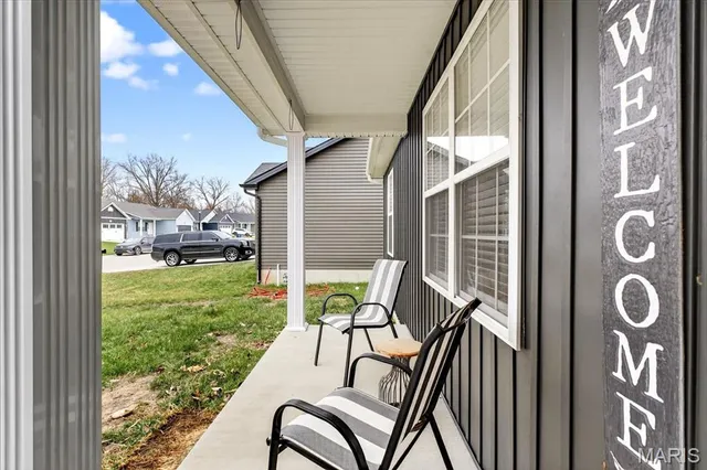 $2,100 | 1129 Stone Henge Court, Pevely, MO 63070