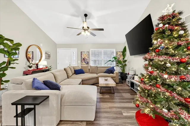 $2,100 | 1129 Stone Henge Court, Pevely, MO 63070