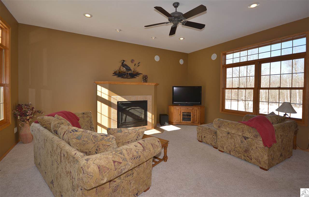 323 Erickson Road Duluth, MN 55810 - Photo 3 of 20 Gallery Image 3