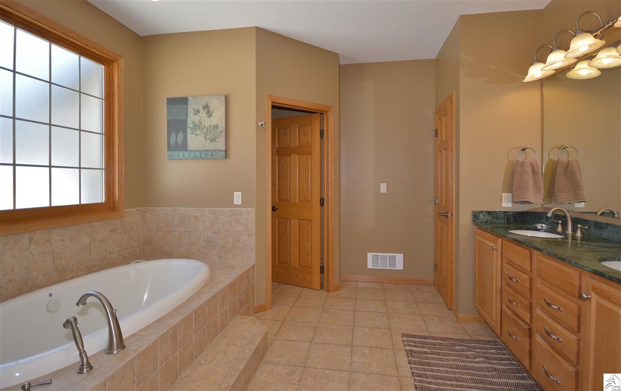 323 Erickson Road Duluth, MN 55810 - Photo 8 of 20 Gallery Image 8