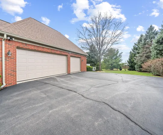 $875,000 | 4981 St Annes Court, Ann Arbor, MI 48103