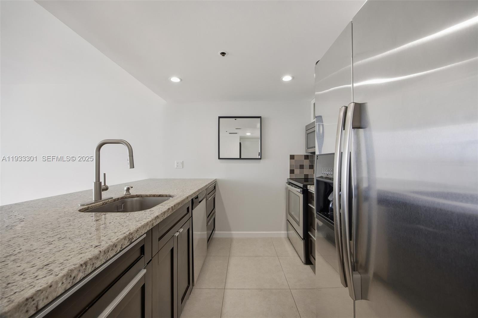 7601 East Treasure Drive, Unit 1119 North Bay Village, FL 33141 - Photo 11 of 36