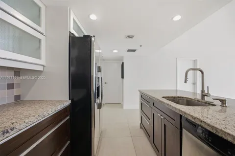 $549,000 | 7601 East Treasure Drive, Unit 1119, North Bay Village, FL 33141