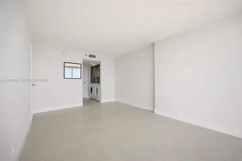 $549,000 | 7601 East Treasure Drive, Unit 1119, North Bay Village, FL 33141