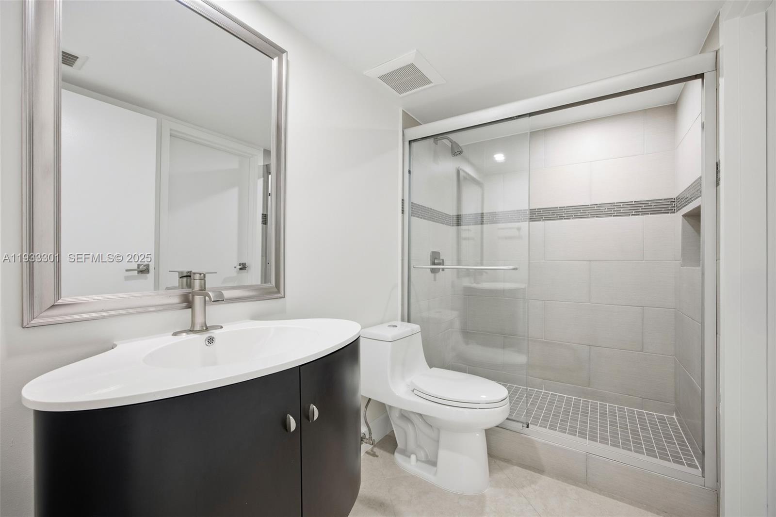 7601 East Treasure Drive, Unit 1119 North Bay Village, FL 33141 - Photo 22 of 36