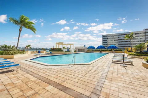 $549,000 | 7601 East Treasure Drive, Unit 1119, North Bay Village, FL 33141