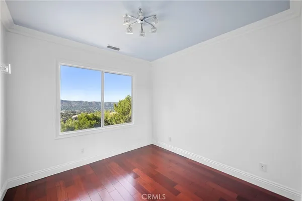 $7,000 | 7370 West Chantilly Court, Tujunga, CA 91042