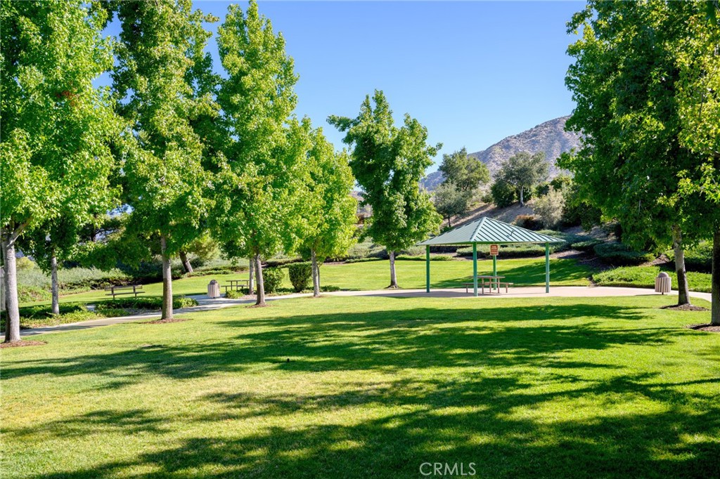 7370 West Chantilly Court Tujunga, CA 91042 - Photo 55 of 55 a big yard with trees and grass