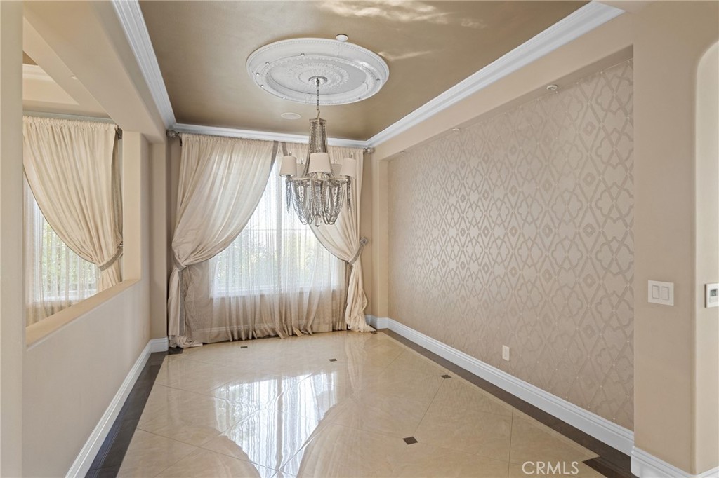 7370 West Chantilly Court Tujunga, CA 91042 - Photo 8 of 55 a view of entryway