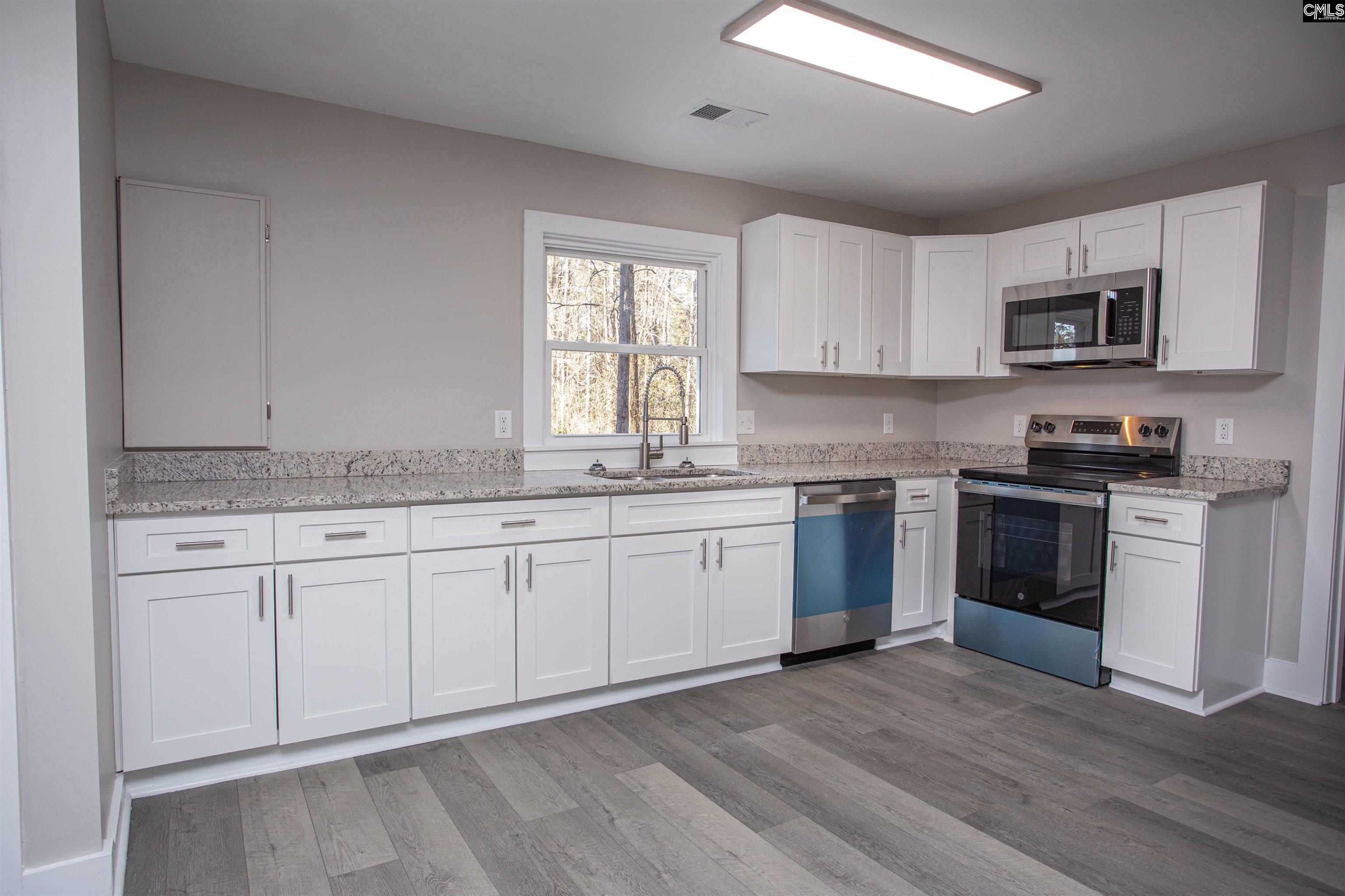139 State Rd S-28-433 Camden, SC 29020 - Photo 8 of 33