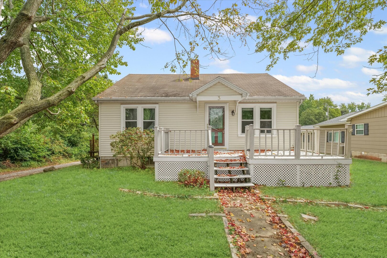 3 Morfey Court Monticello, IL 61856 - Photo 1 of 32 a front view of house with yard