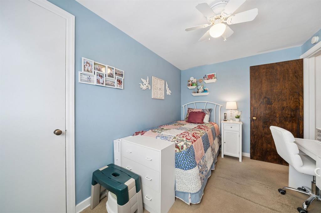 1034 Francis Road Pittsburgh, PA 15234 - Photo 9 of 37 Gallery Image 9