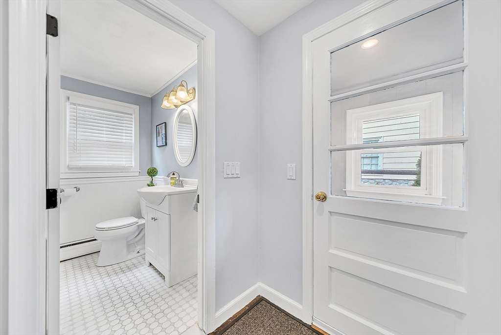 111 Greensboro Road Dedham, MA 02026 - Photo 15 of 34