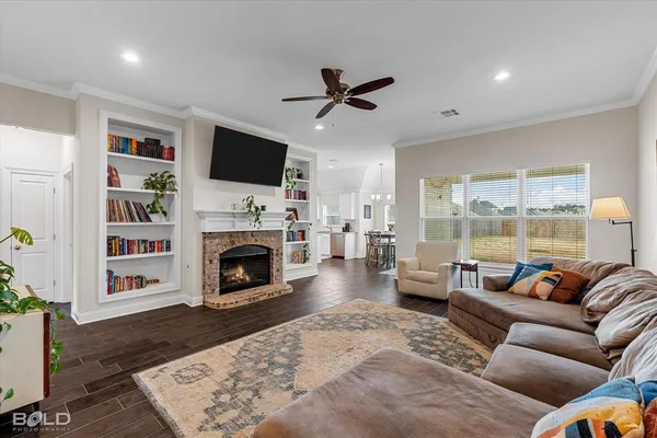 $319,900 | 614 Aubrey Walk, Haughton, LA 71037