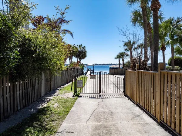 $1,400,000 | 1625 Down Lake Drive, Windermere, FL 34786