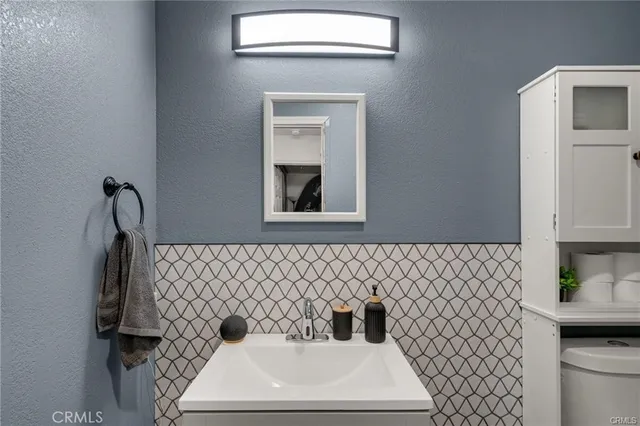 $315,000 | 5530 Ackerfield Avenue, Unit 314, Long Beach, CA 90805