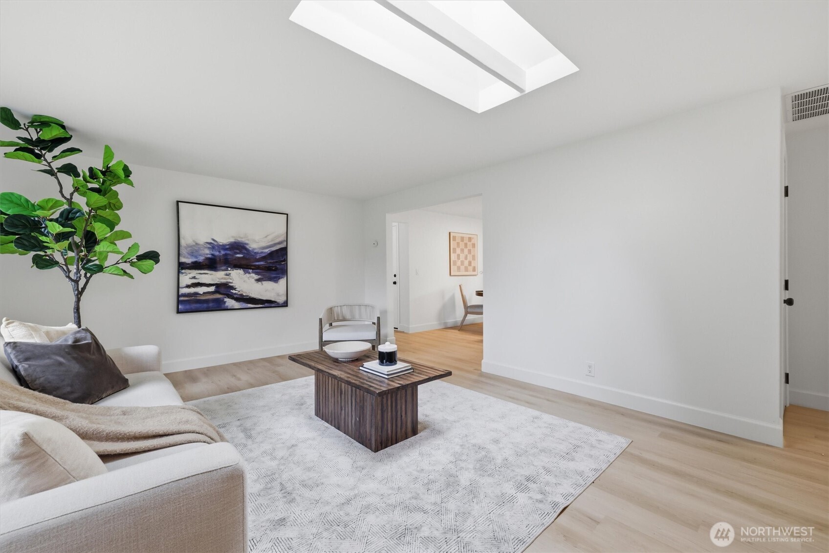 16111 Northeast 100th Street Redmond, WA 98052 - Photo 11 of 38