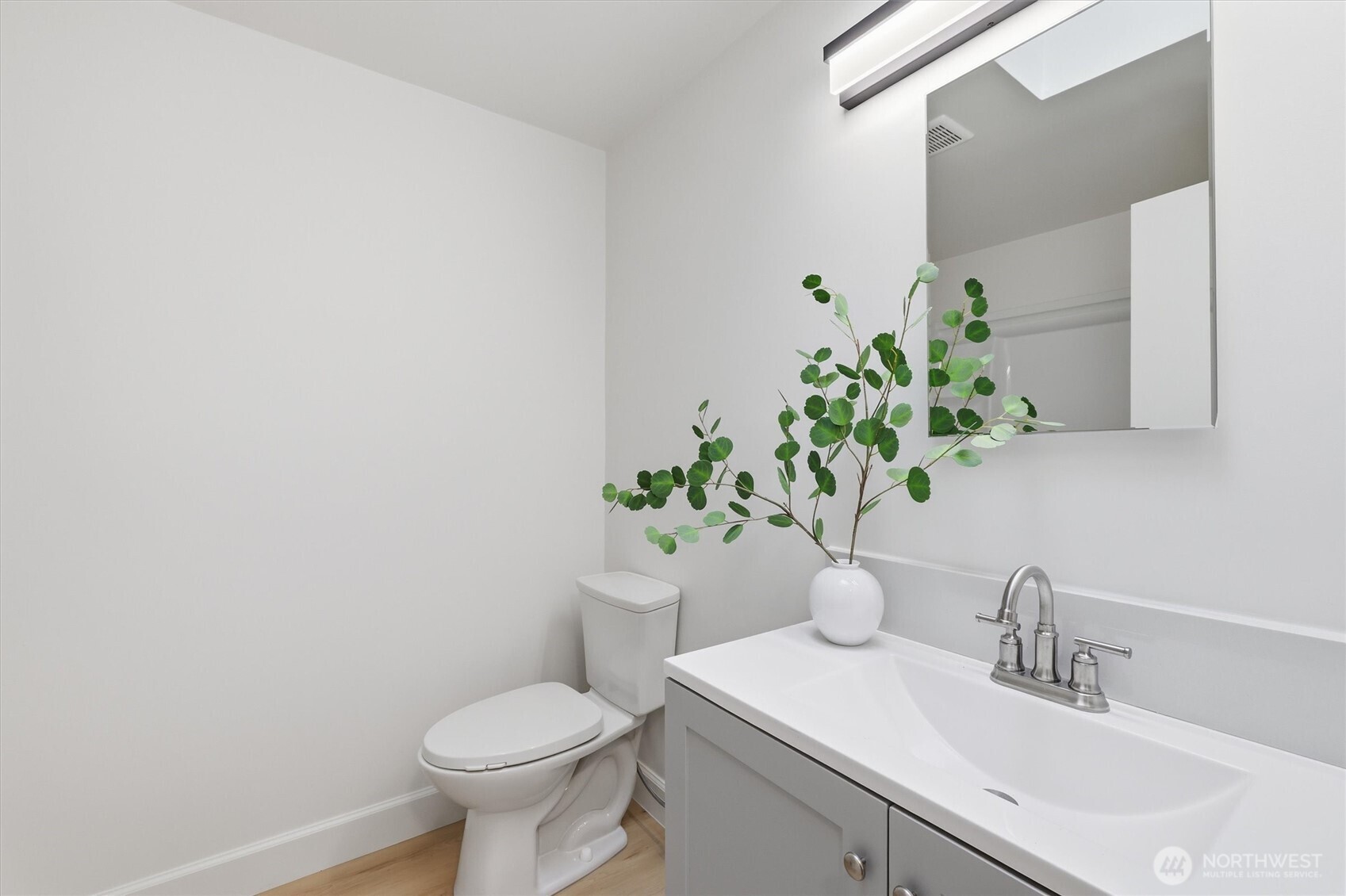 16111 Northeast 100th Street Redmond, WA 98052 - Photo 27 of 38