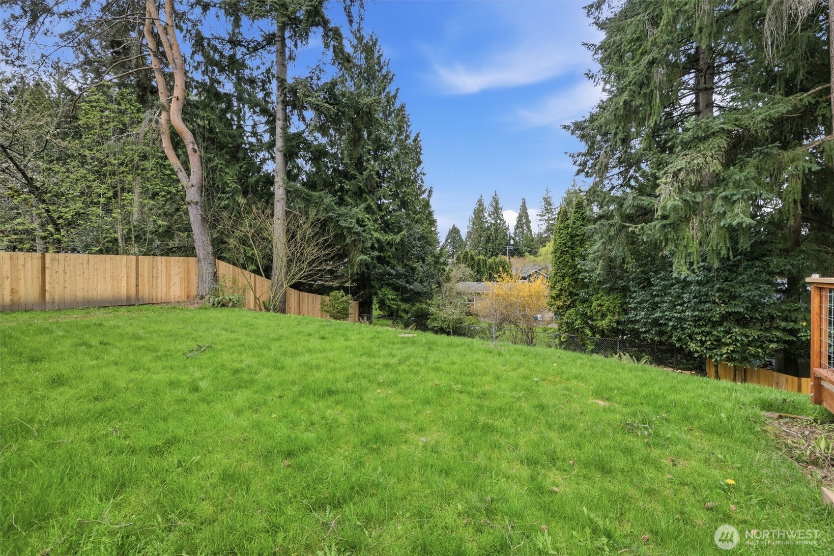 16111 Northeast 100th Street Redmond, WA 98052 - Photo 34 of 38