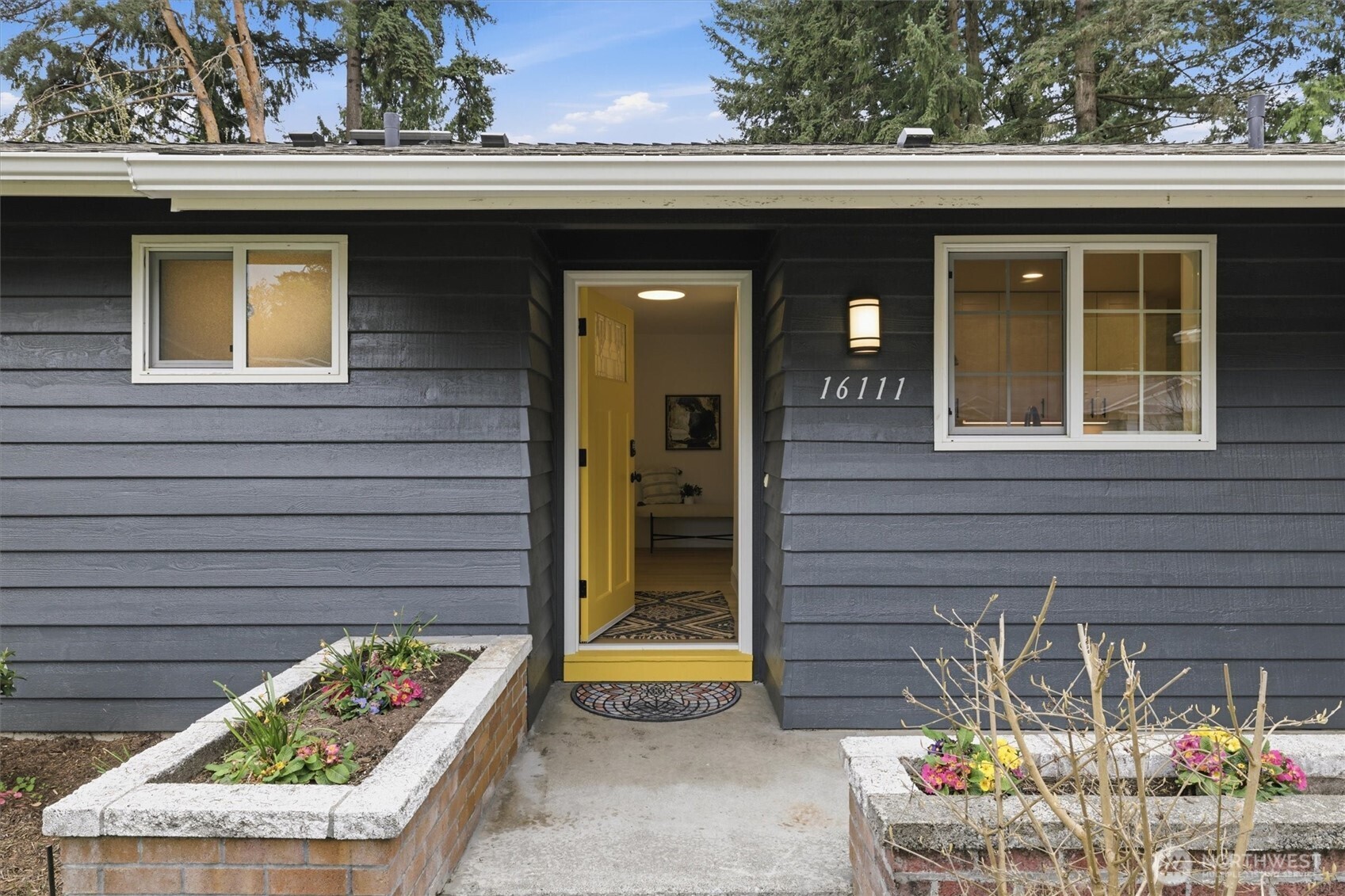 16111 Northeast 100th Street Redmond, WA 98052 - Photo 7 of 38