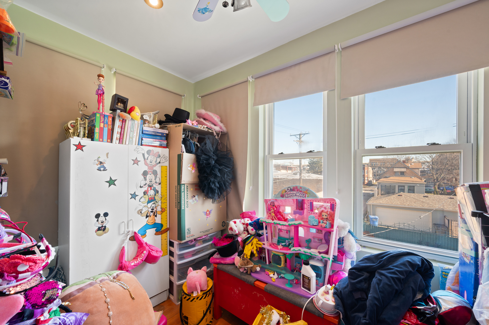 9517 South Escanaba Avenue Chicago, IL 60617 - Photo 9 of 26